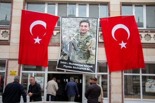 Kaymakamımız Sn. Murat KARALOĞLU,  şehit Piyade Sözleşmeli Er Muhammed KOÇAK  için okutulan Mevlid-i Şerif programına katıldı.
